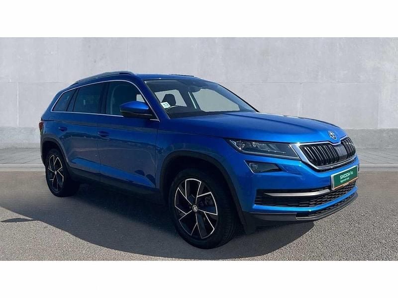 Race blue metallic Used 2020 Skoda Kodiaq SE L SUV | £23,290 (Expensive) - Image 1/4