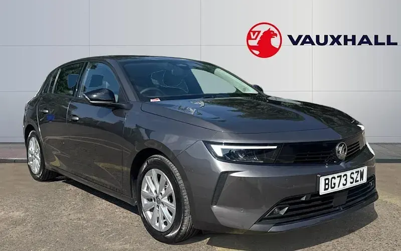 Used Vauxhall Astra Design Edition 131 HP (96 kW) 2025 Hatchback