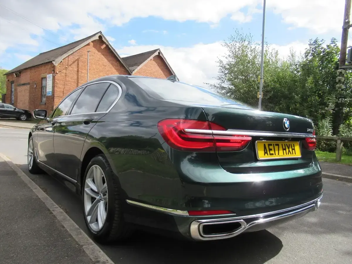 Used BMW 740L Exclusive 321 HP (236 kW) 2017 Green Sedan