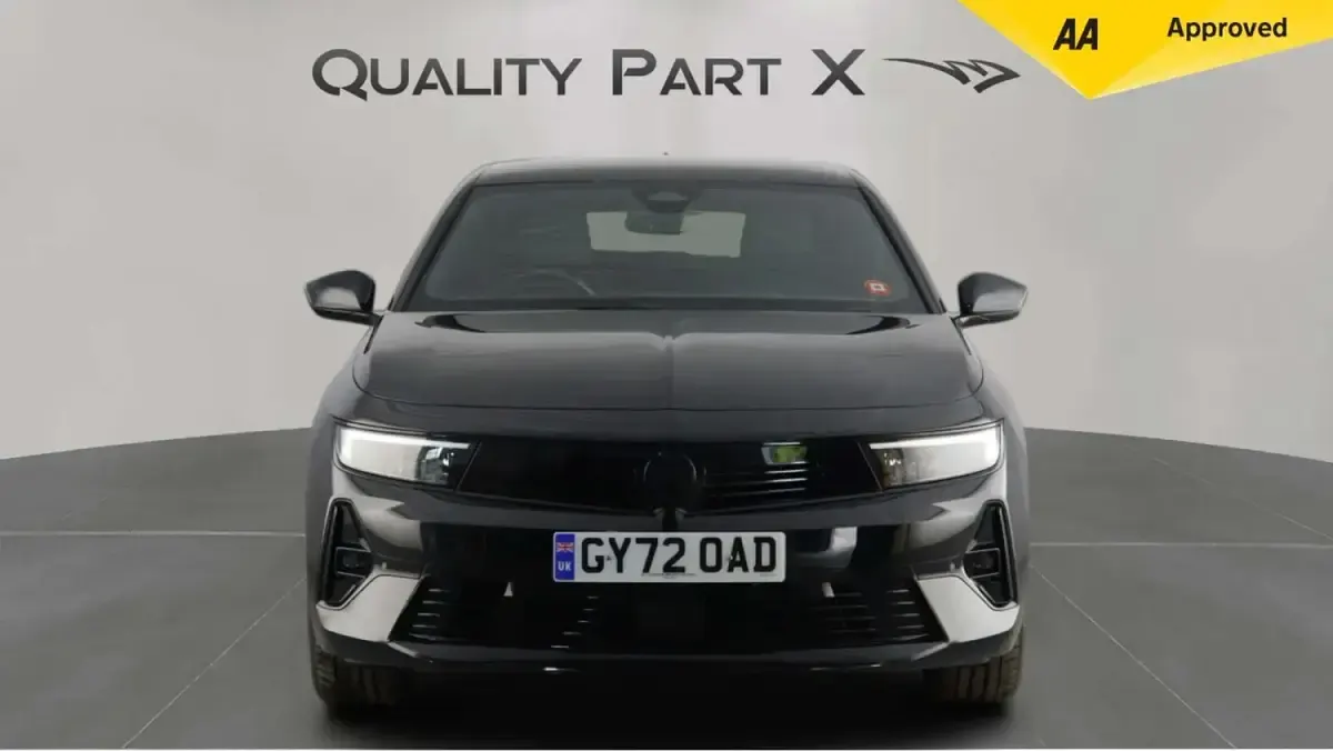 Used Vauxhall Astra GS Line 130 HP (95 kW) 2022 Black Hatchback