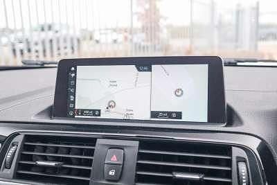 Usado BMW 118 Sport Line 2018 Branco Citadino