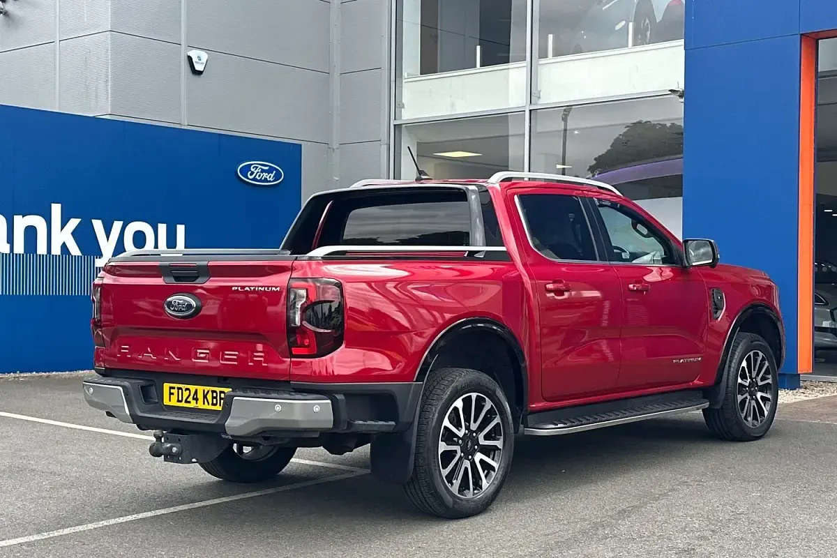 Used Ford Ranger Platinum 241 HP (177 kW) 2026 Red Pickup