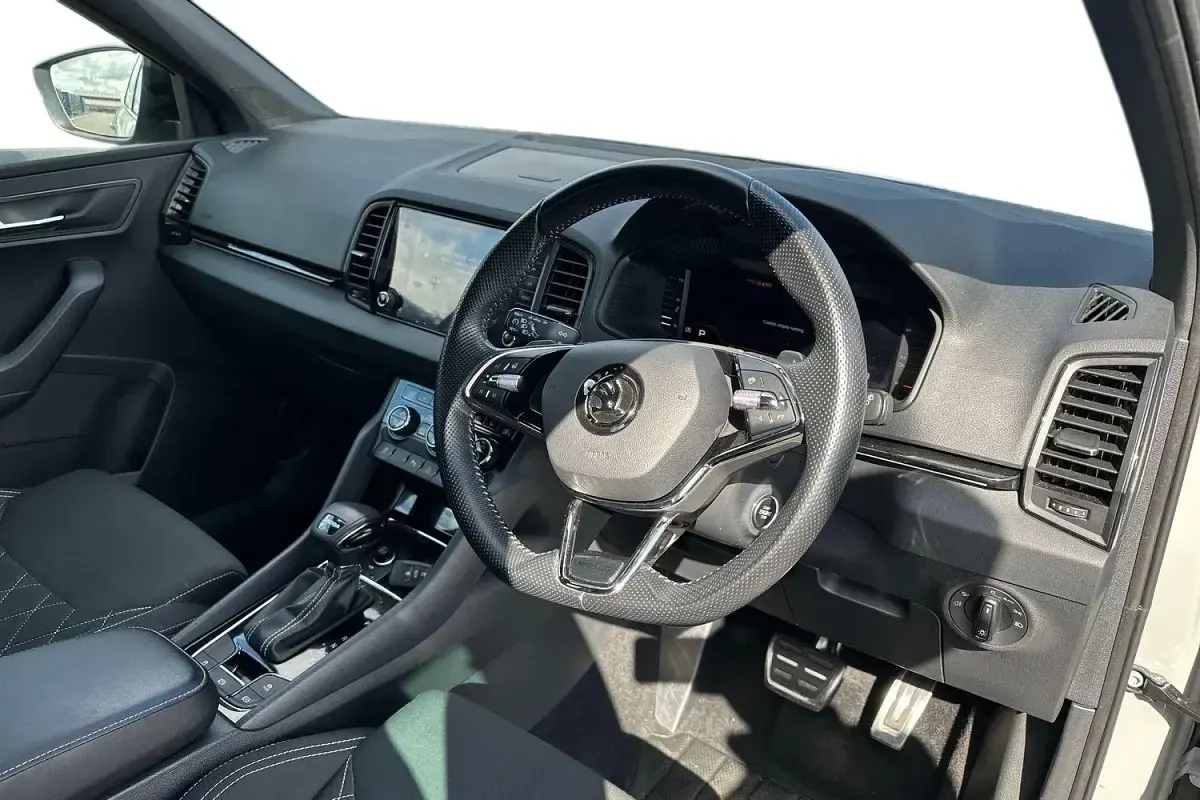 Used Skoda Karoq SportLine 150 HP (110 kW) 2024 Grey SUV