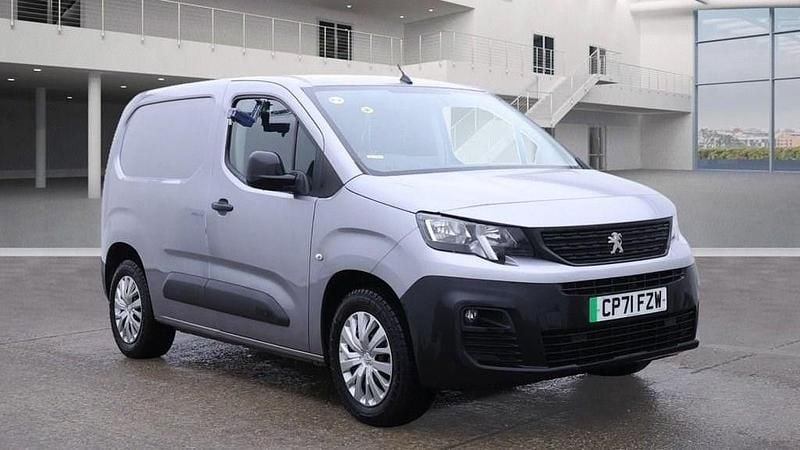 Grey Used 2022 Peugeot E-Partner Premium MPV | £9,999 (Super price) - Image 1/4