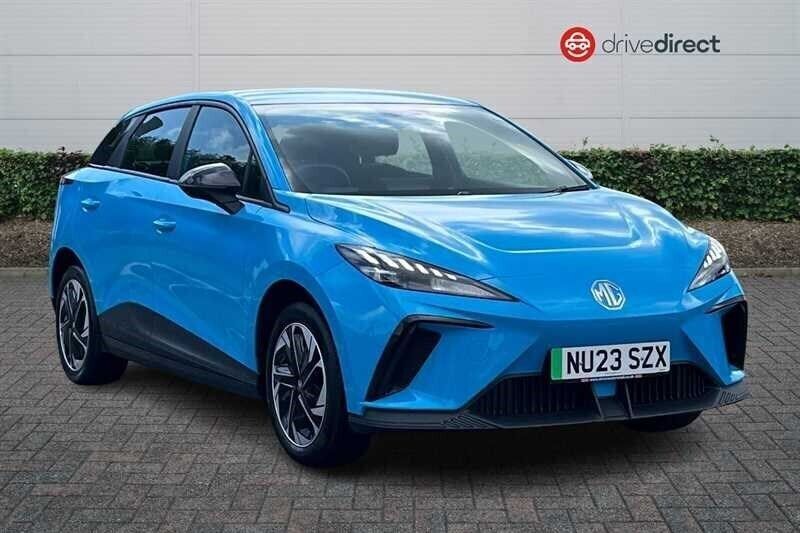 Blue Used 2023 MG MG4 EV SE Hatchback | £15,000 (Fair price) - Image 1/4