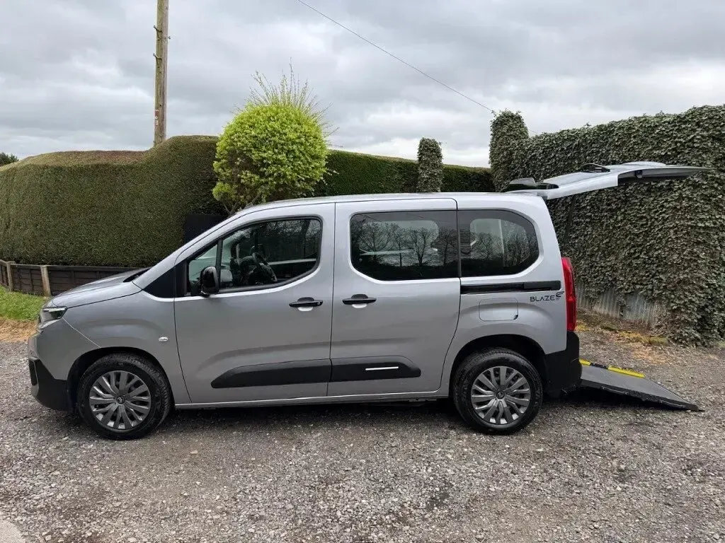 Used Citroën Berlingo 2025 Grey MPV