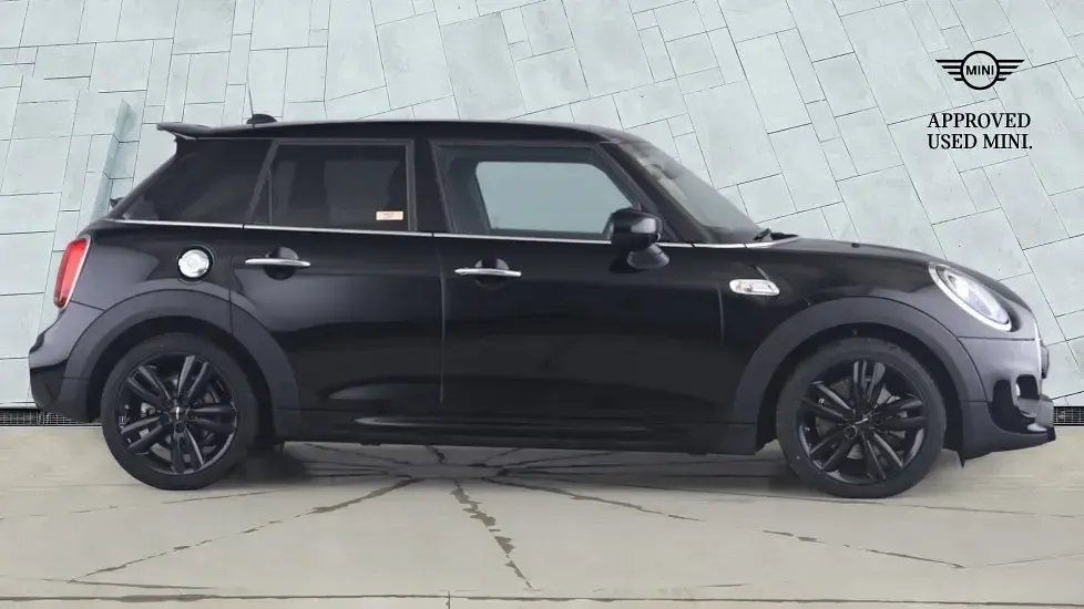 Used Mini Cooper S Sport 192 HP (141 kW) 2020 Black Hatchback