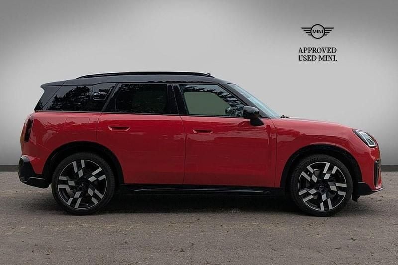 Used Mini Countryman Level 2 218 HP (160 kW) 2024 Red SUV