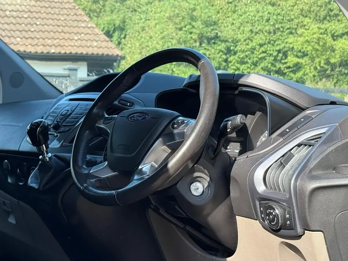 Used Ford Tourneo Custom Titanium 2018 Black Van