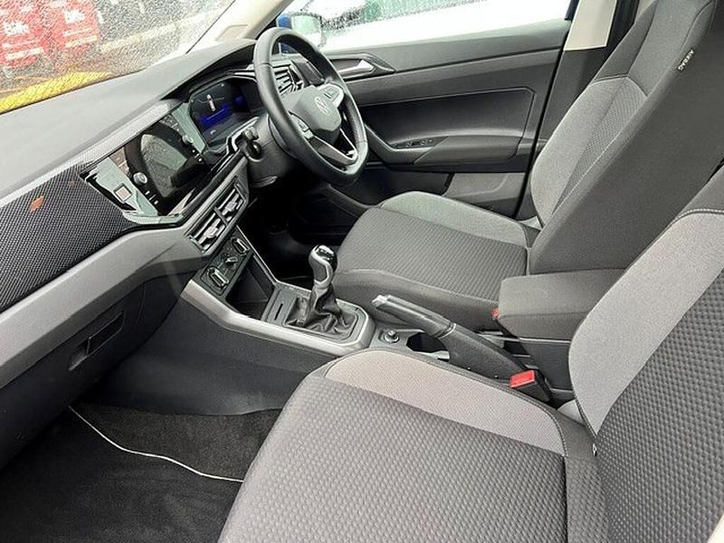 Used VW Polo Life 95 HP (69 kW) 2023 Blue Hatchback