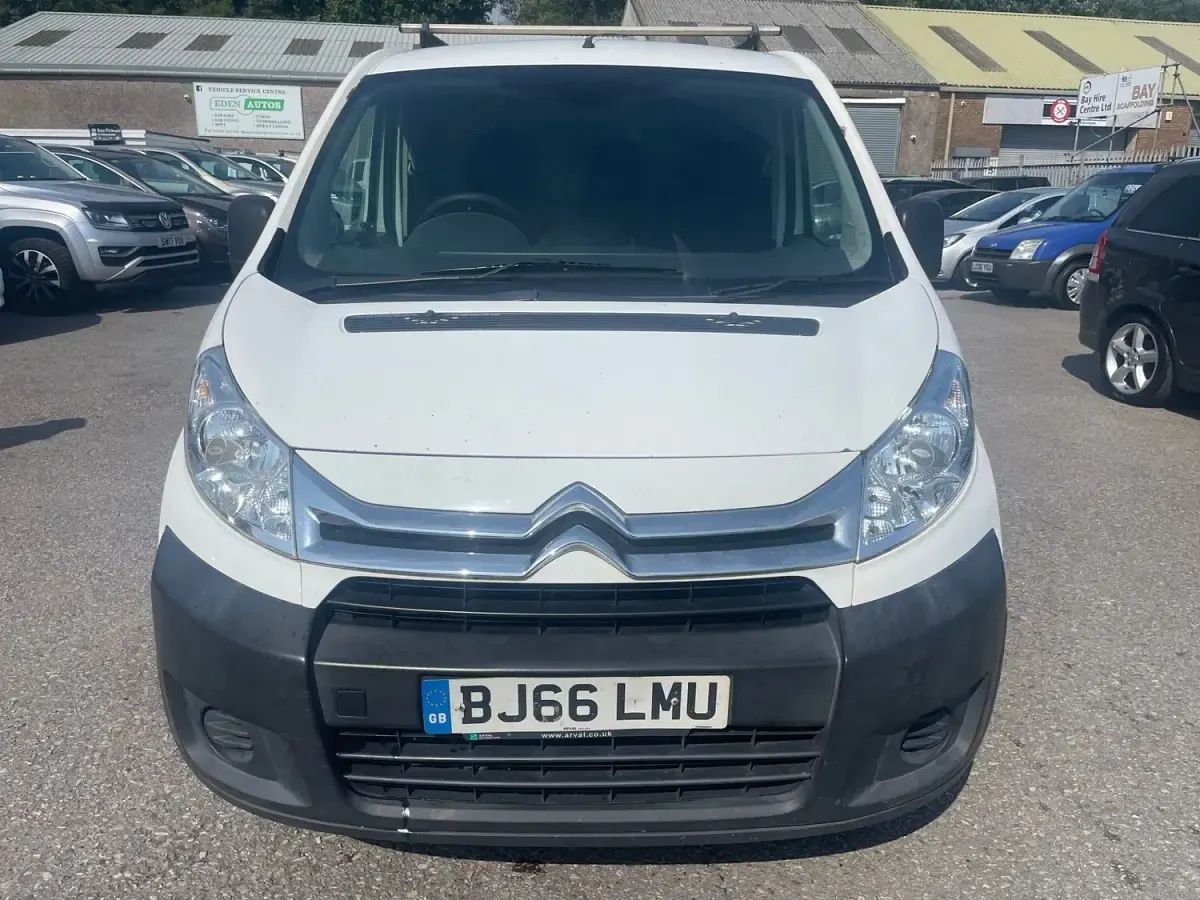 Used Citroën Dispatch 2016 White MPV
