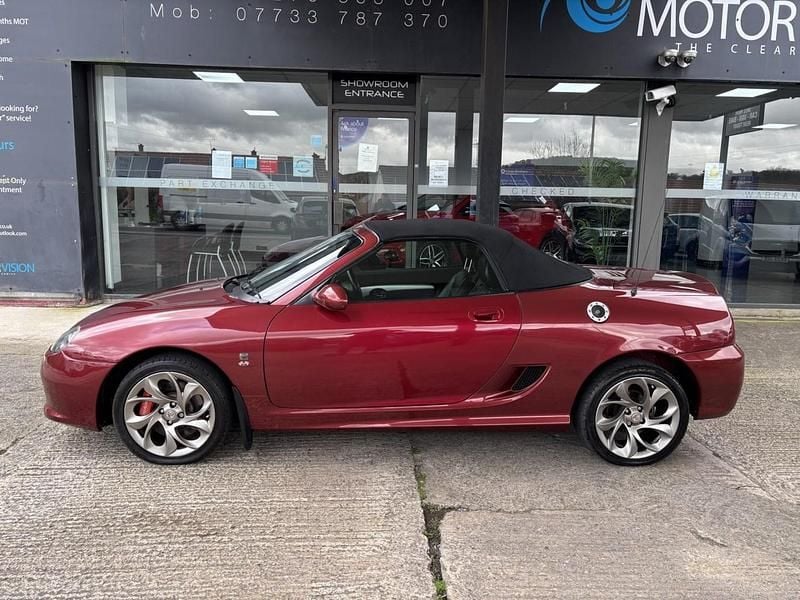 Used MG F 2011 Red Cabriolet