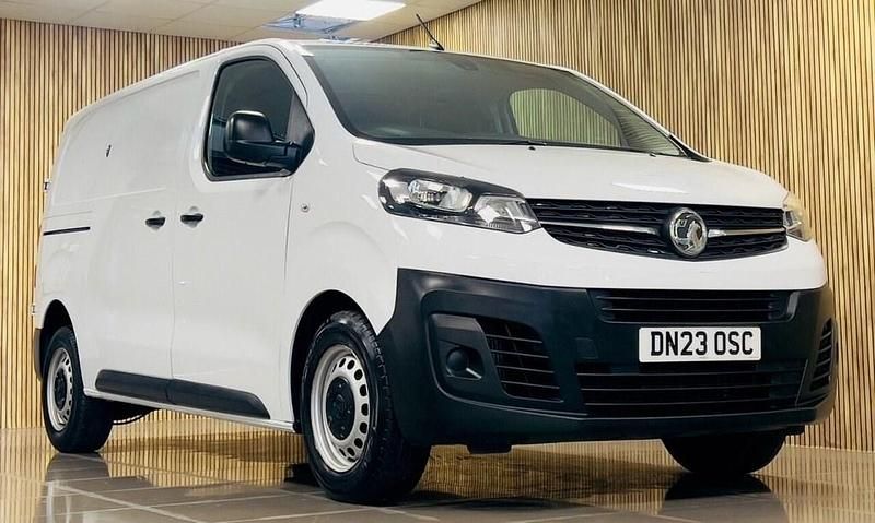 White Used 2023 Vauxhall Vivaro S Van | £13,950 (Fair price) - Image 1/4