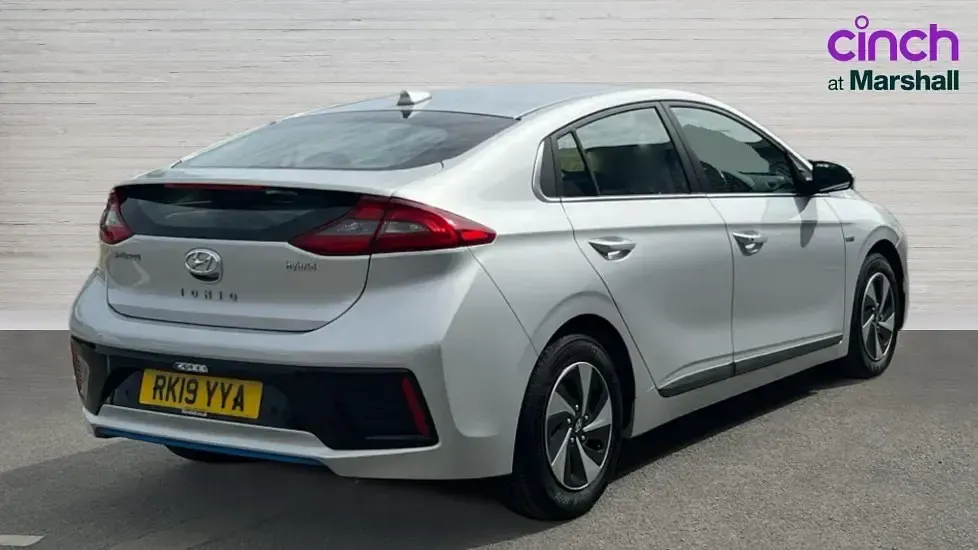 Used Hyundai Ioniq Premium SE 141 HP (103 kW) 2019 Silver Hatchback