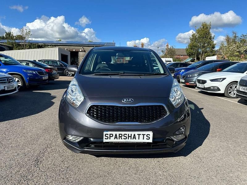 Used Kia Venga 128 HP (94 kW) 2016 Silver Hatchback