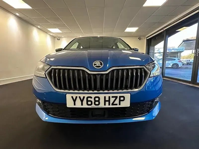 Used Skoda Fabia Colour Edition 75 HP (55 kW) 2018 Race blue Hatchback