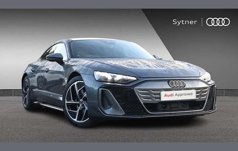 New Audi e-tron GT quattro Comfort 369 kW (503 HP) 2025 Grey Sedan