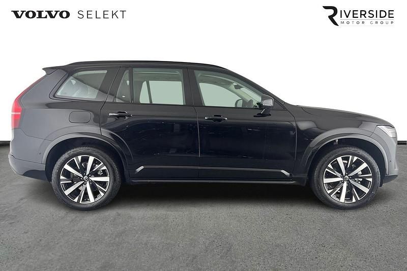 New Volvo XC90 Plus 250 HP (183 kW) 2025 Black SUV