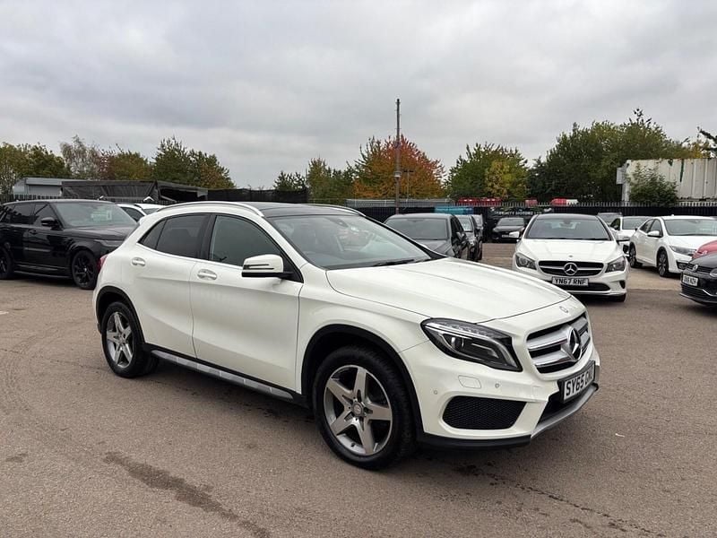 White Used 2015 Mercedes GLA220 AMG line SUV | £8,990 (Fair price) - Image 1/4