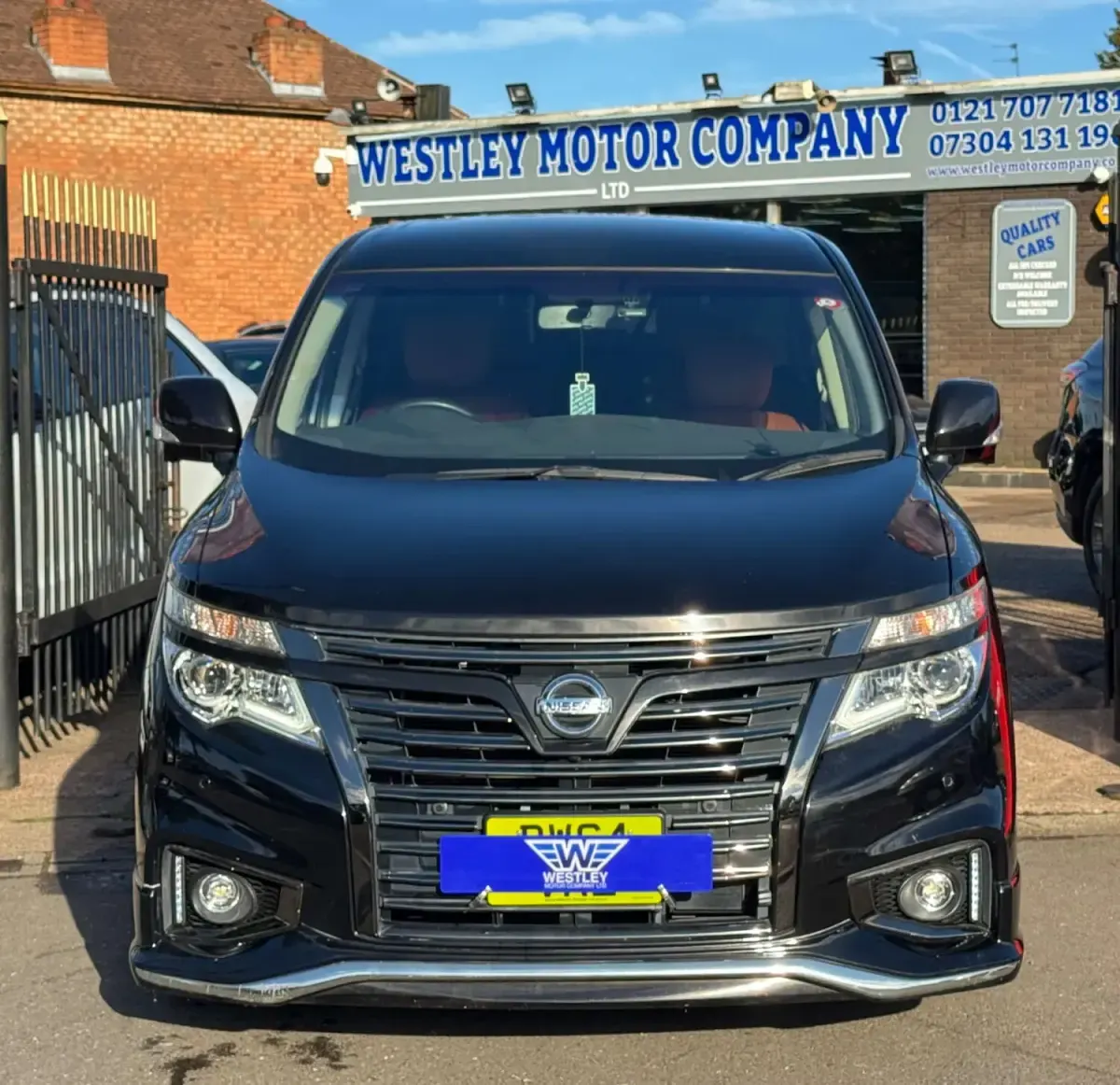 Used Nissan Elgrand 360º 2018 Black MPV
