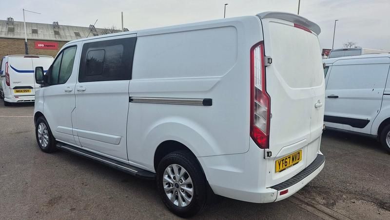 Used Ford Transit Custom Limited 130 HP (95 kW) 2017 White Van