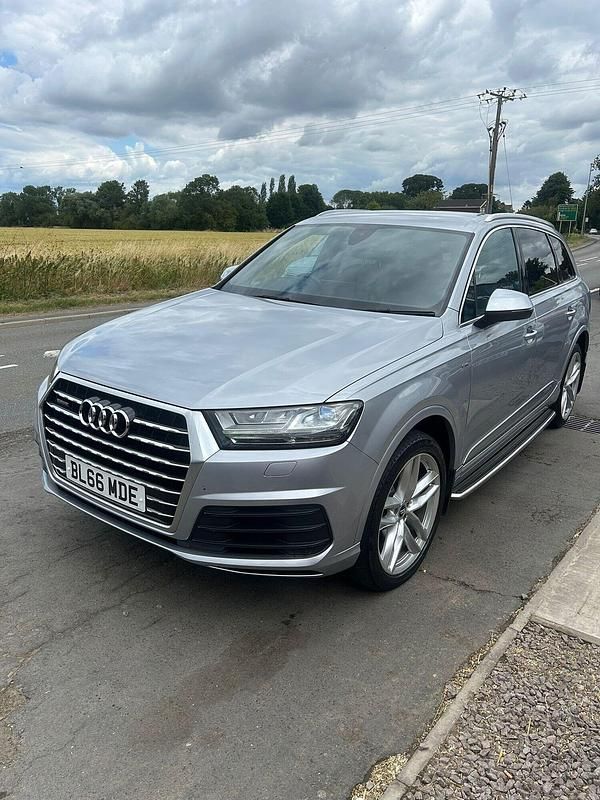 Begagnad Audi Q7 S-Line 2016 Silver SUV