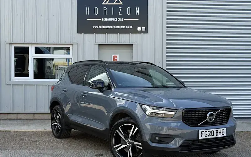Used Volvo XC40 R-Design 262 HP (192 kW) 2020 SUV