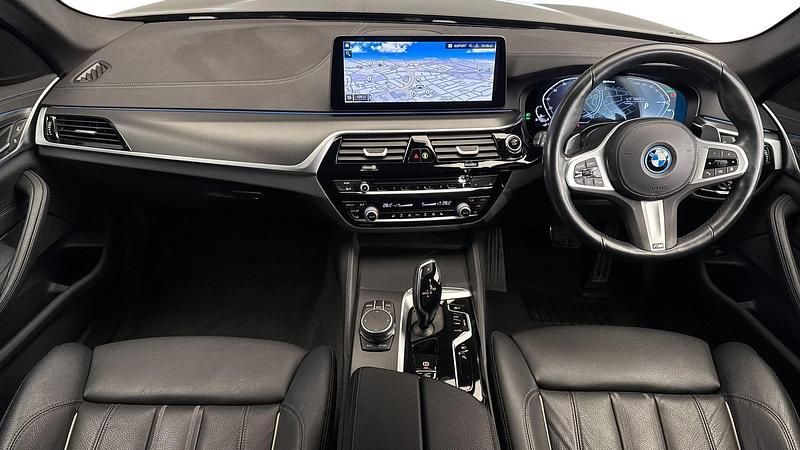 Used BMW 530e M Sport 288 HP (211 kW) 2022 Grey Estate