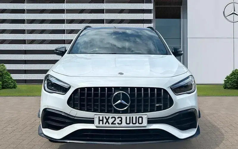 Second-hand Mercedes GLA45 AMG AMG 421 CP (309 kW) 2022 Alb SUV