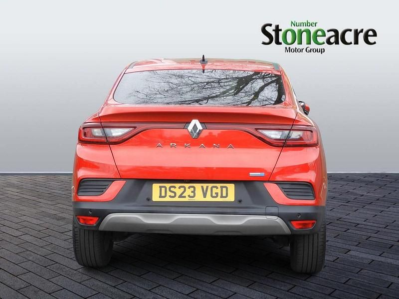 Used Renault Arkana Version S 140 HP (102 kW) 2023 Red SUV