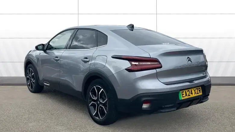 Usado Citroën e-C4 Shine 100 kW (136 CV) 2024 Gris Berlina