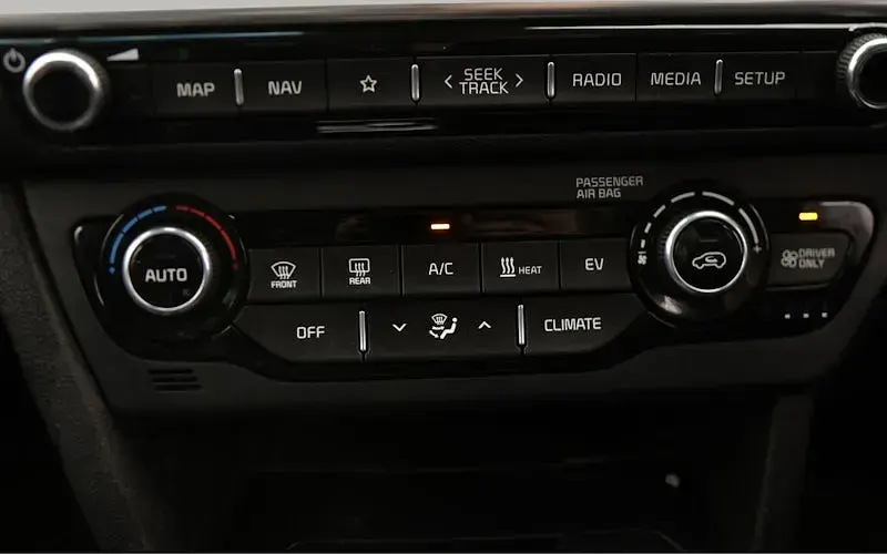 Used Kia e-Niro Plus 150 kW (204 HP) 2021 Silver SUV
