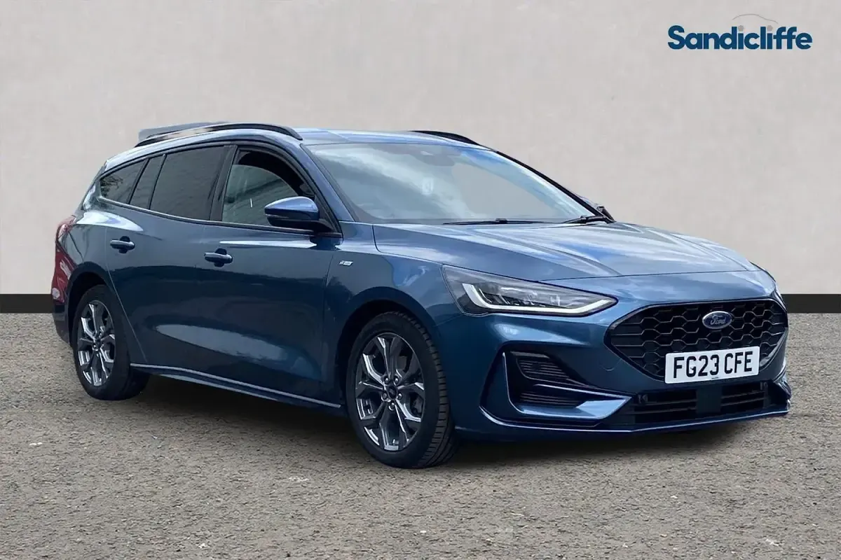 Usado Ford Focus ST-Line 125 HP (91 kW) 2023 Carrinha