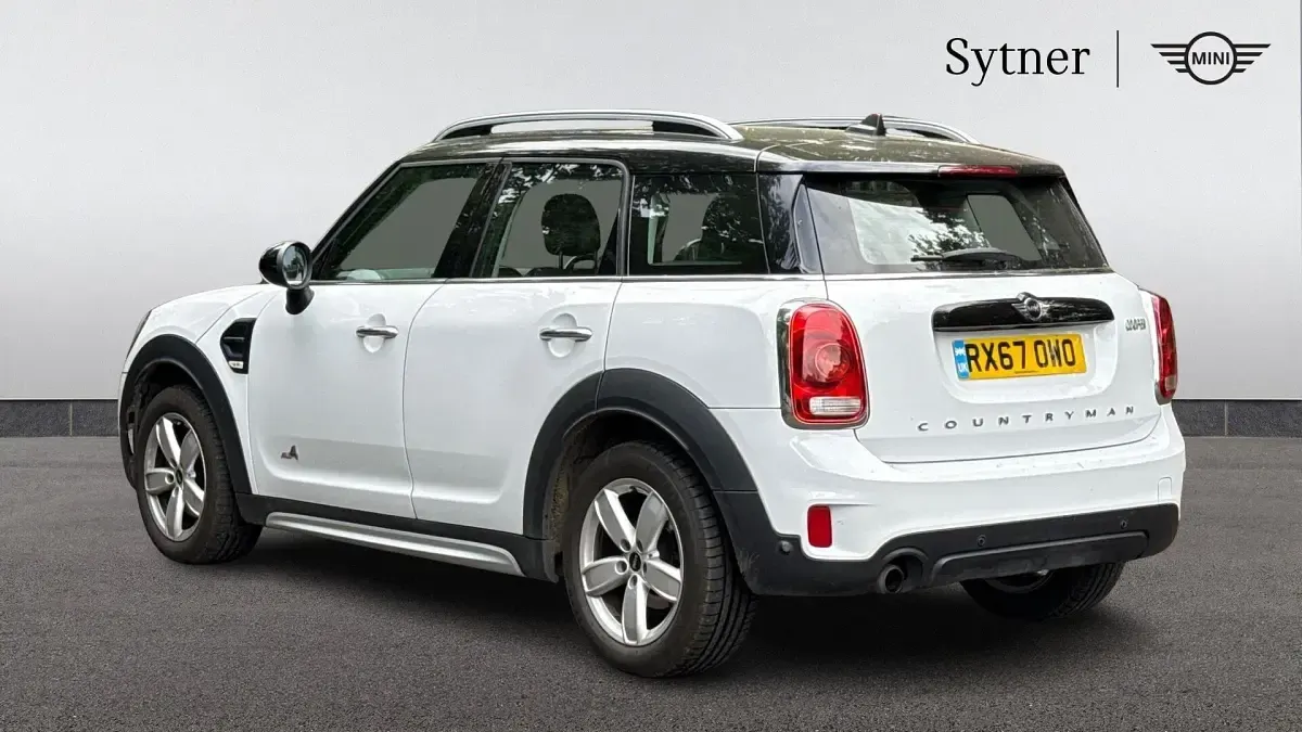 Used Mini Cooper Countryman 134 HP (98 kW) 2017 White SUV