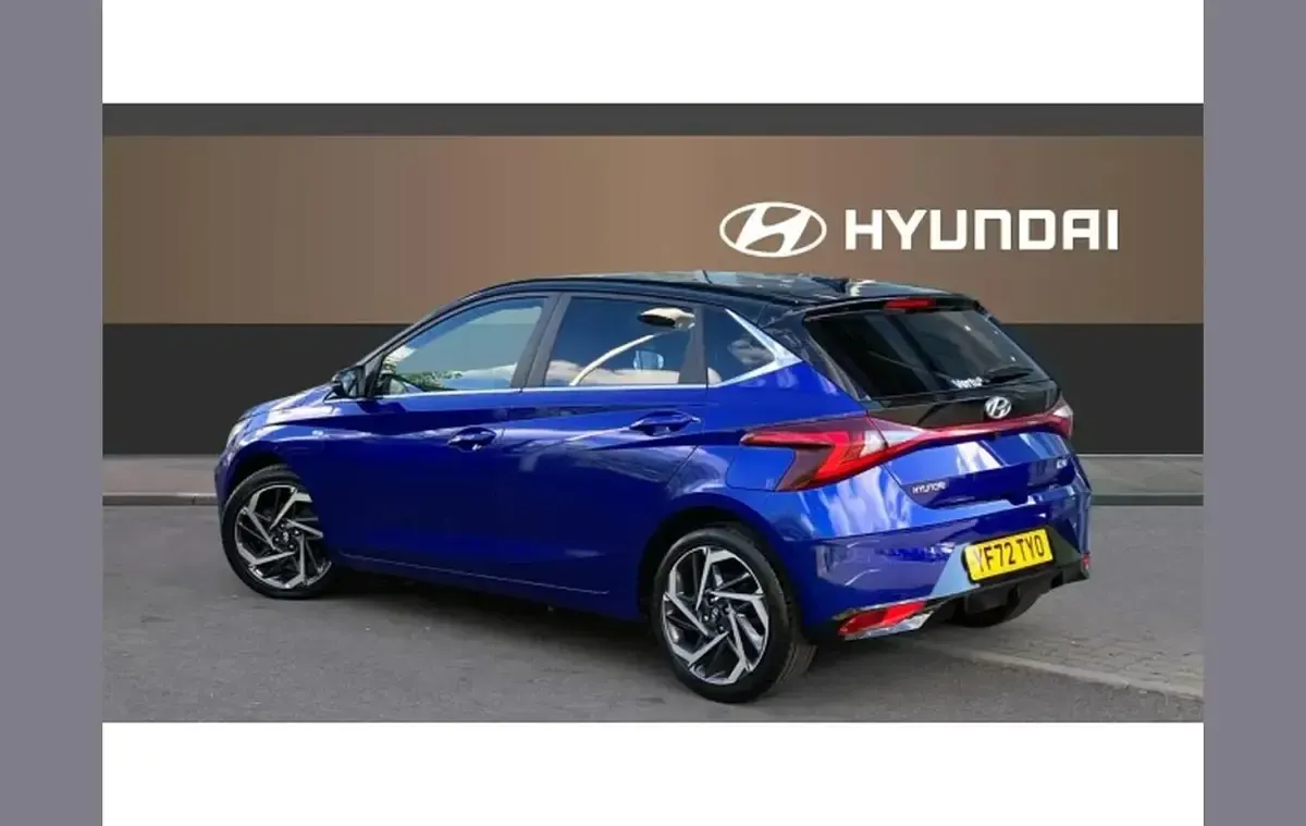Used Hyundai i20 Ultimate 99 HP (72 kW) 2022 Blue Hatchback
