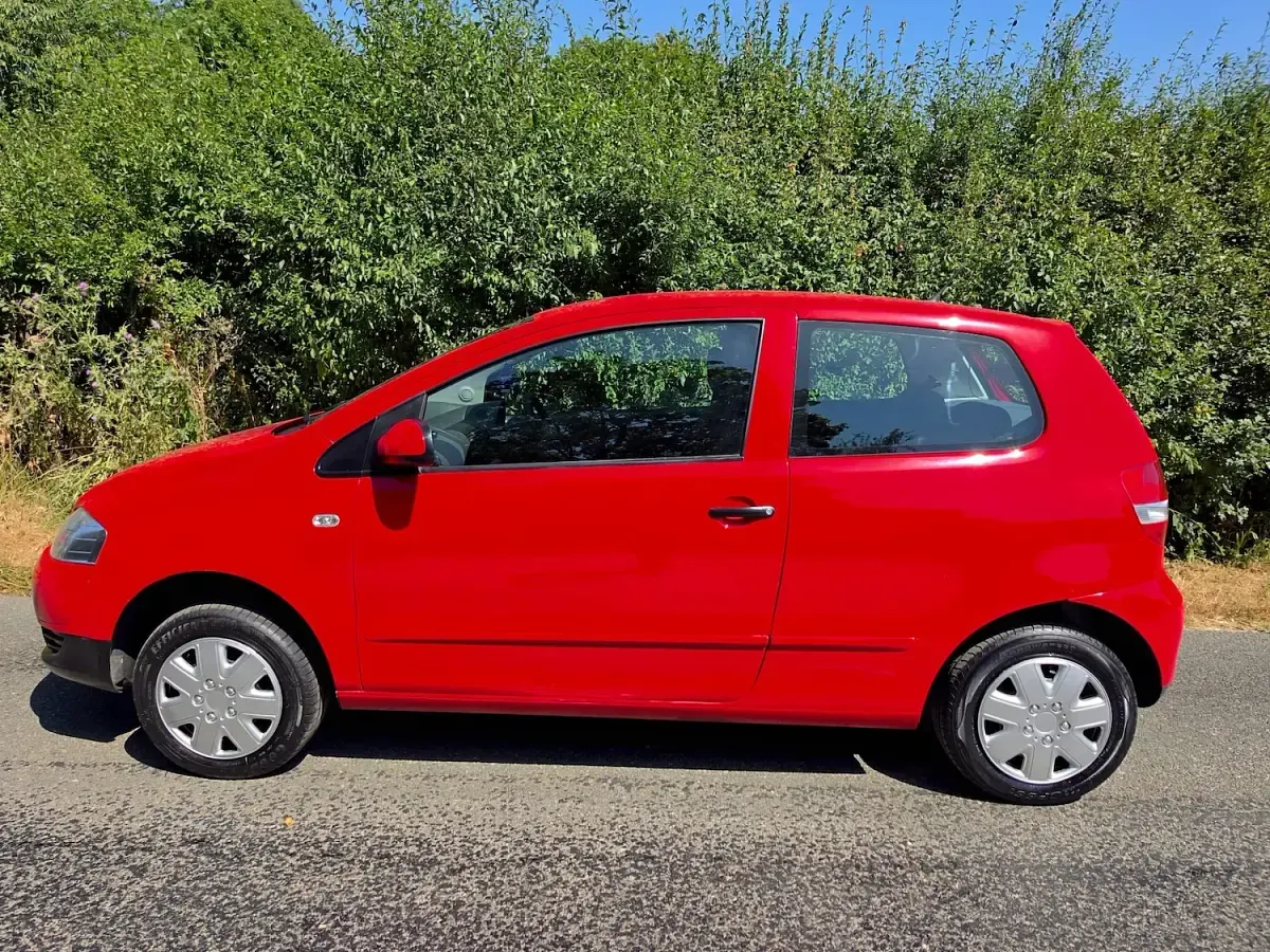 Used VW Fox 55 HP (40 kW) 2010 Red Hatchback