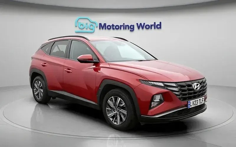 Second-hand Hyundai Tucson SE 180 CP (132 kW) 2023 Roșu SUV