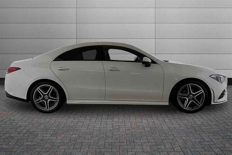 Used Mercedes CLA180 AMG line 136 HP (100 kW) 2021 Digital white Sedan
