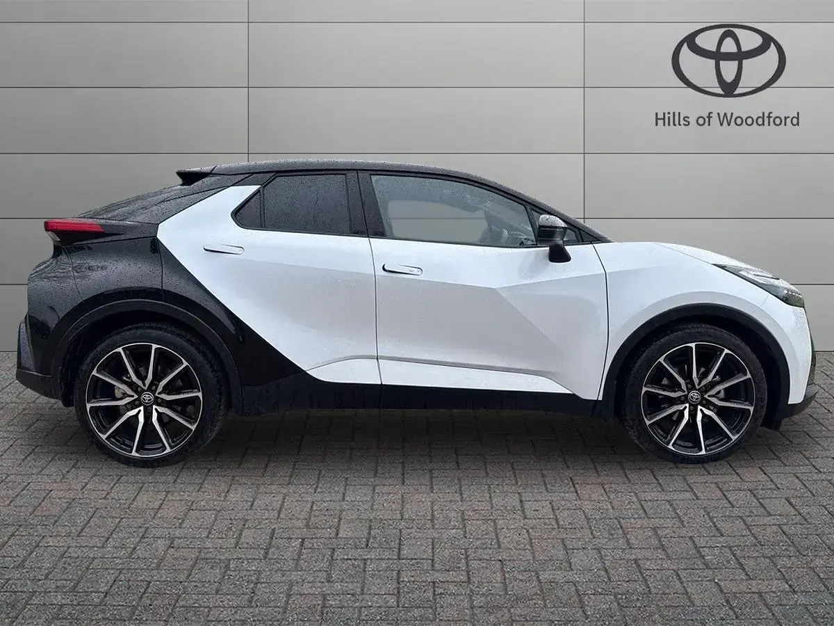 Used Toyota C-HR Sport 2025 White SUV