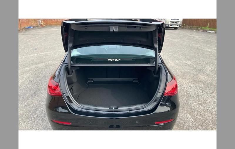 Used Mercedes C220 200 HP (147 kW) 2022 Black Sedan