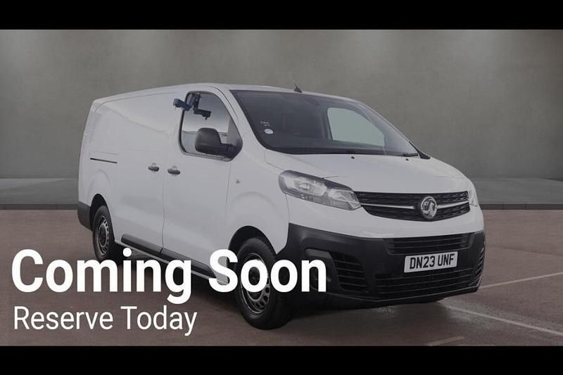Used Vauxhall Vivaro S 100 HP (73 kW) 2023 White MPV