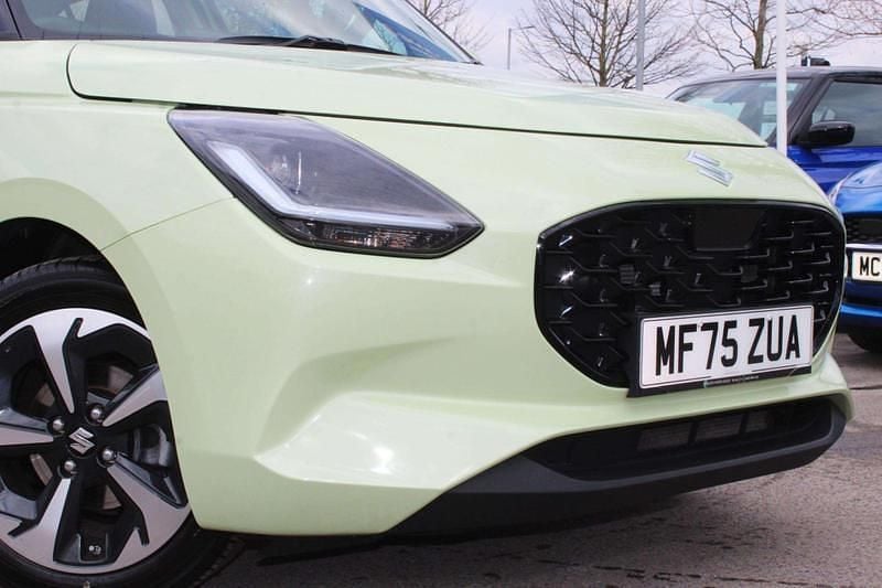 Used Suzuki Swift 82 HP (60 kW) 2025 Yellow Hatchback