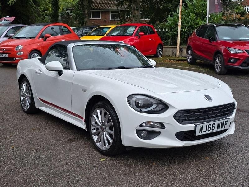 White Used 2016 Fiat 124 Spider Lusso Plus Cabriolet | £13,995 (Fair price) - Image 1/4
