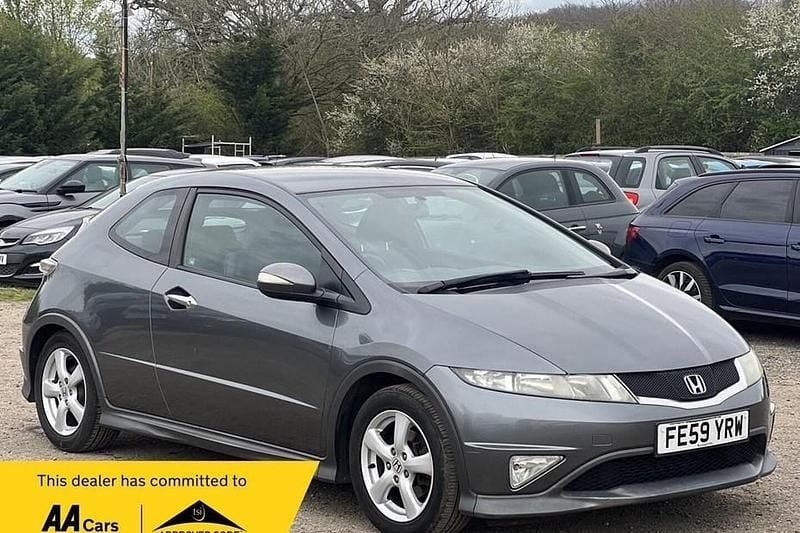 Begagnad Honda Civic Type S 98 HK (72 kW) 2009 Silver Halvkombi