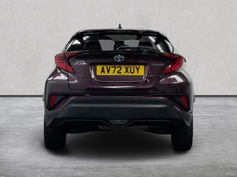 Used Toyota C-HR 122 HP (89 kW) 2022 Mauve/purple SUV