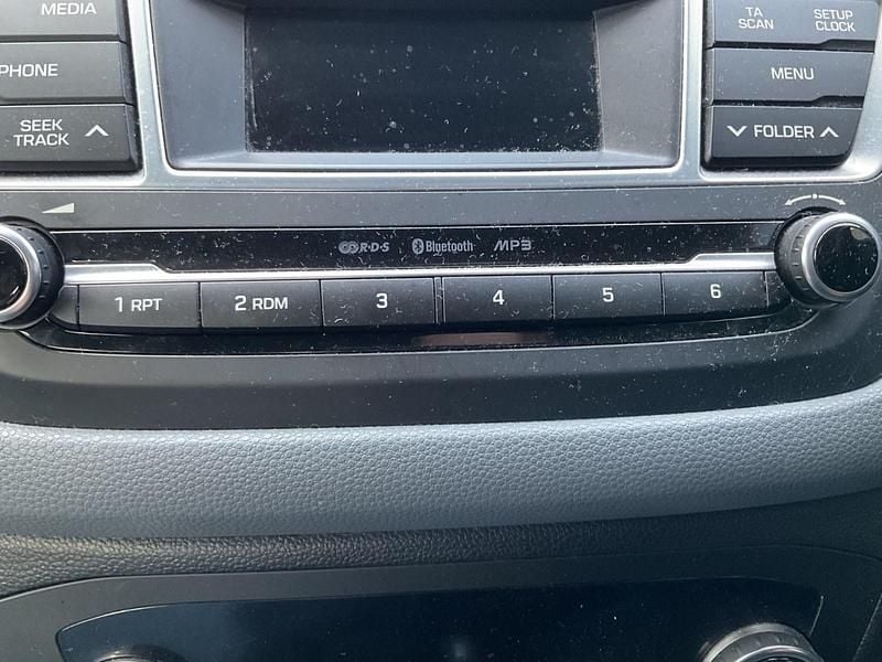 Used Hyundai i20 Premium 2015 White Hatchback