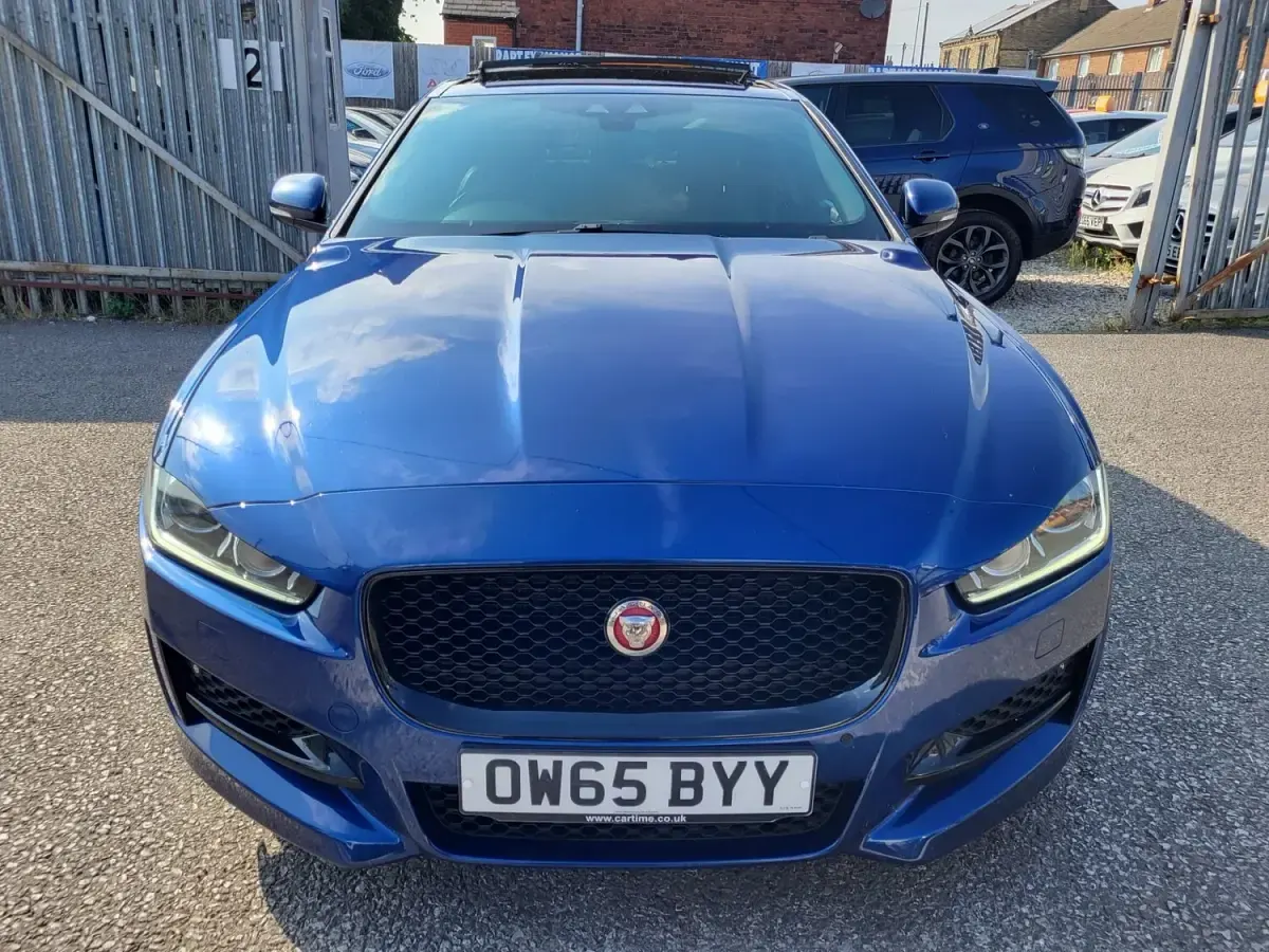 Used Jaguar XE R-Sport 180 HP (132 kW) 2016 Blue Sedan