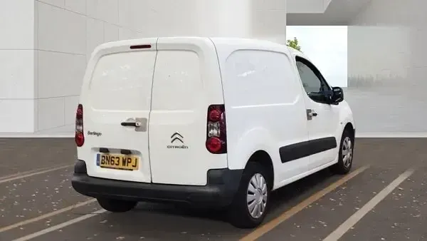 Used Citroën Berlingo 75 HP (55 kW) 2013 White MPV