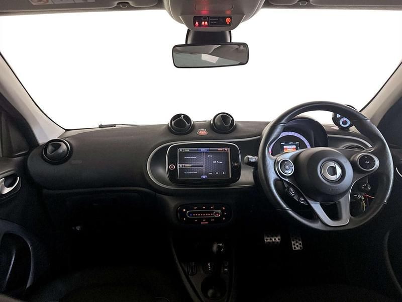 Used Smart ForFour Electric Drive Premium 60 kW (82 HP) 2021 Black Hatchback