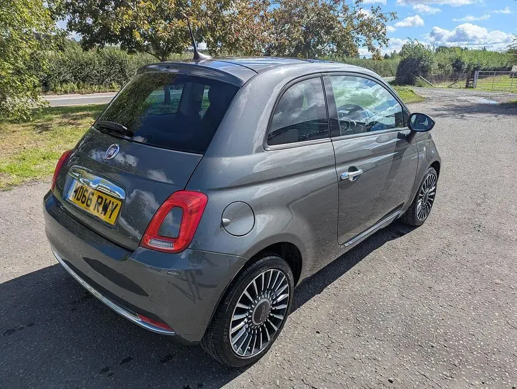 Used Fiat 500 Lounge 95 HP (69 kW) 2017 Grey Hatchback